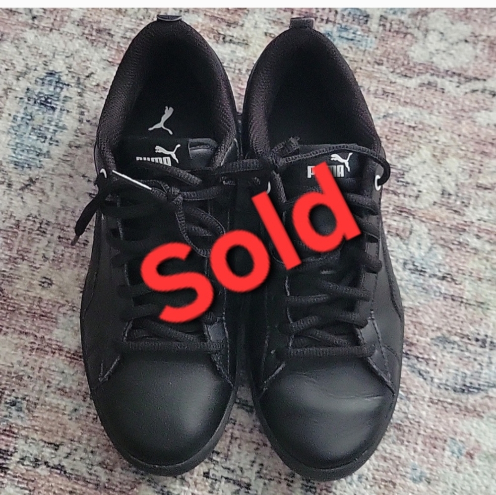 Puma Smash women size 7